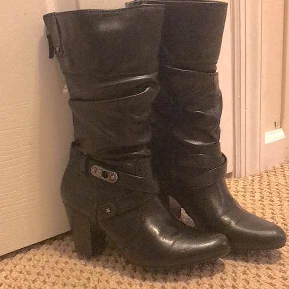 Mid Rise black boots - zip up side 2.5”heel size 7 White Mountain - Picture 3 of 11